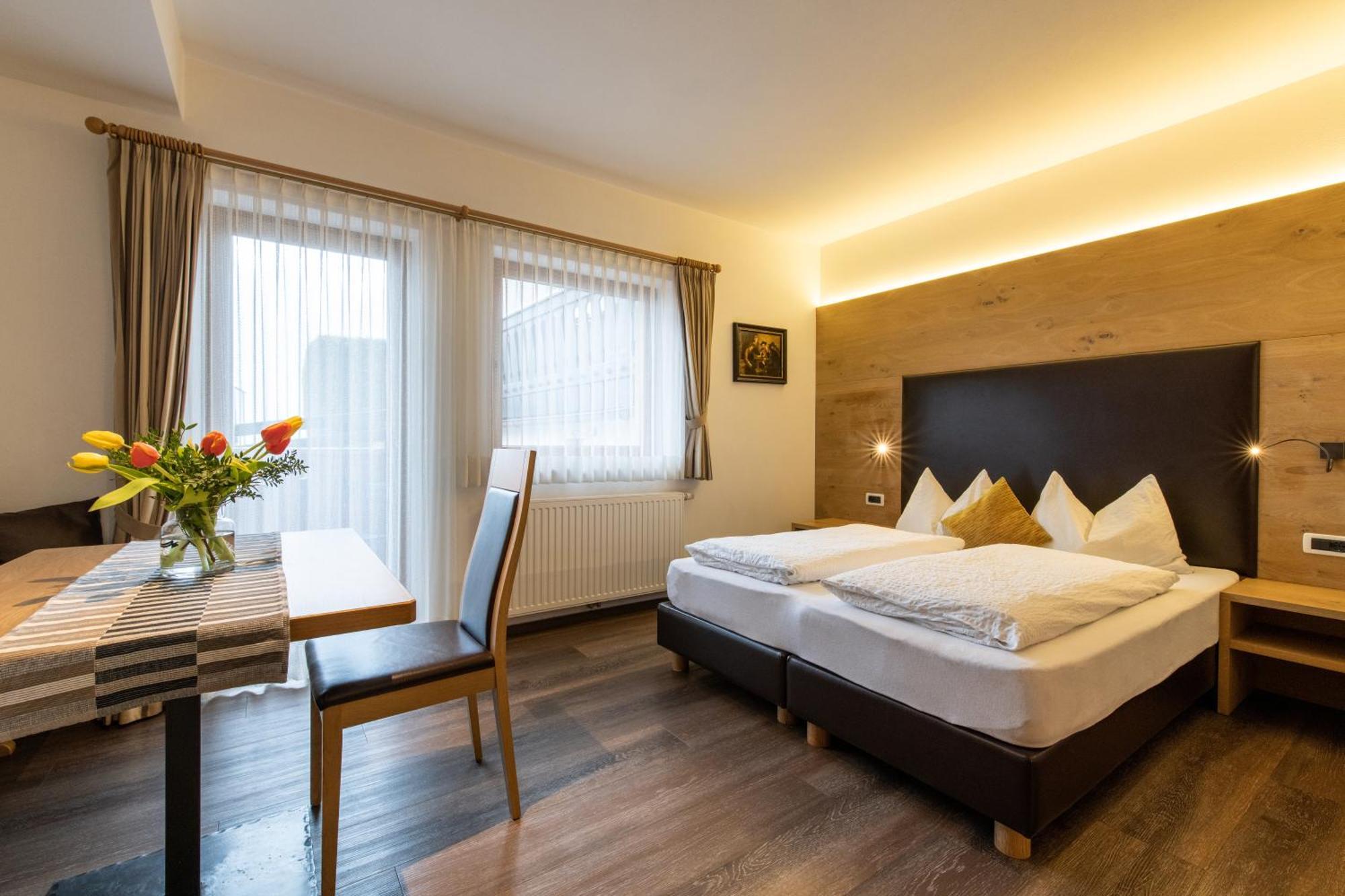 Hotel Garni Kostner Ortisei Esterno foto