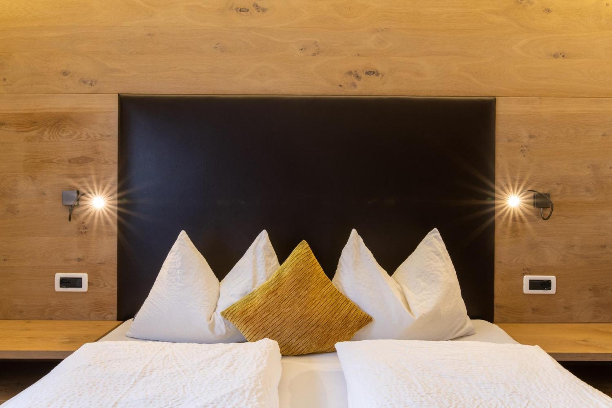 Hotel Garni Kostner Ortisei Esterno foto