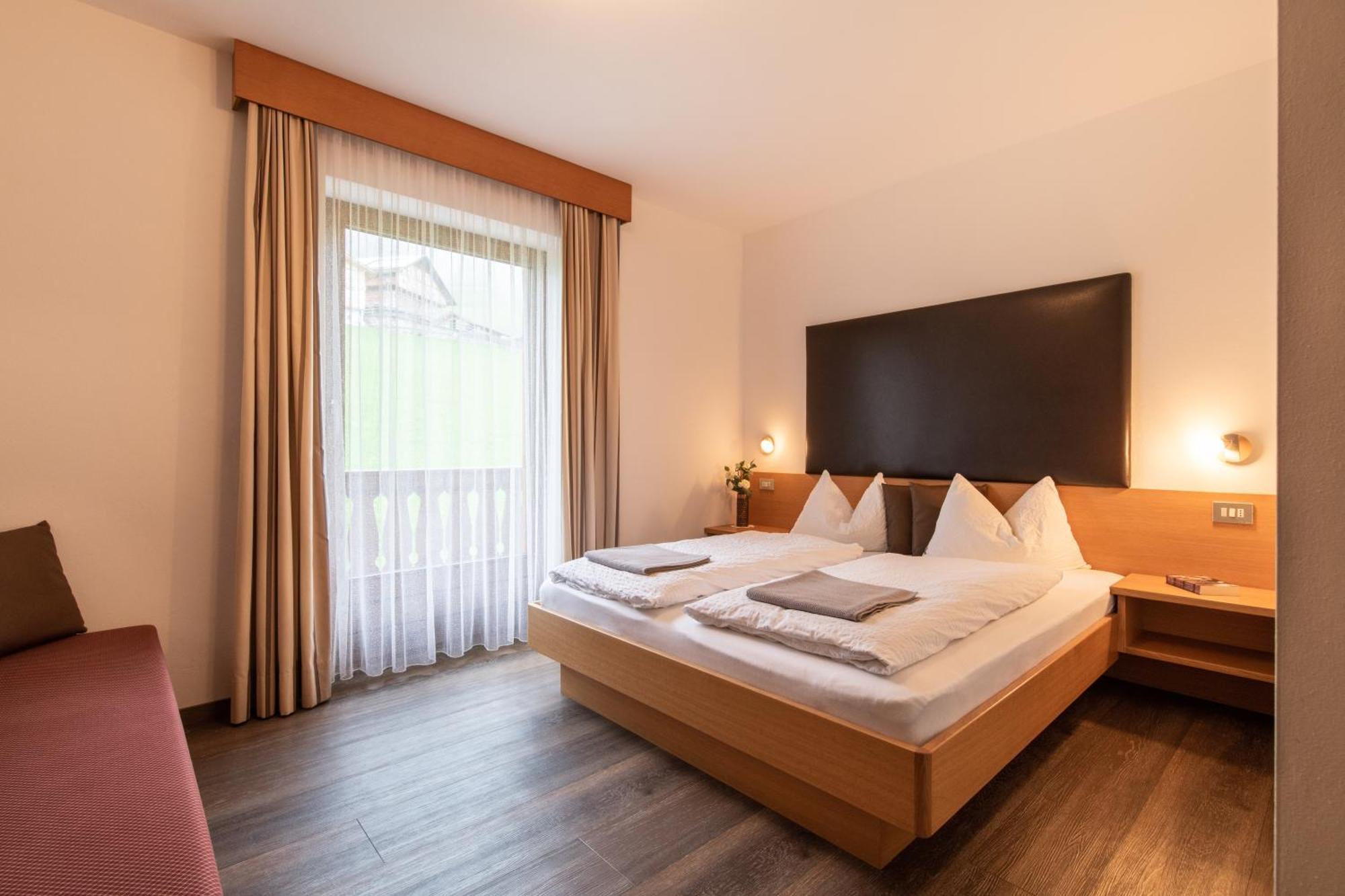 Hotel Garni Kostner Ortisei Esterno foto