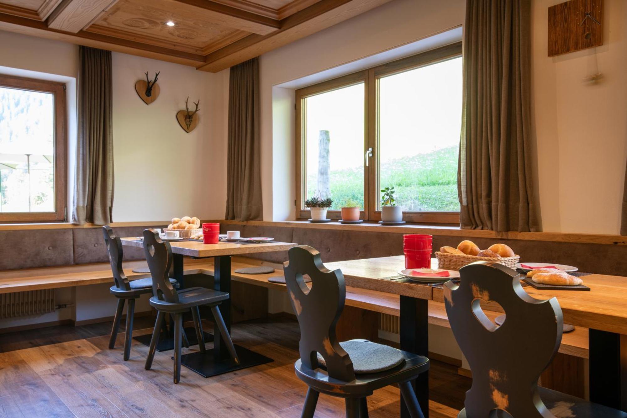Hotel Garni Kostner Ortisei Esterno foto