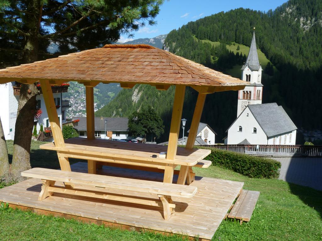 Hotel Garni Kostner Ortisei Esterno foto